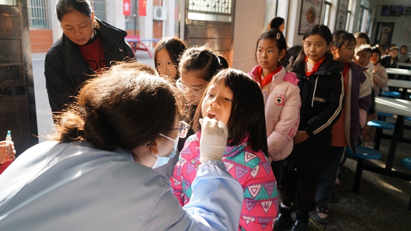 DSC02586.jpg DSC02586.jpg